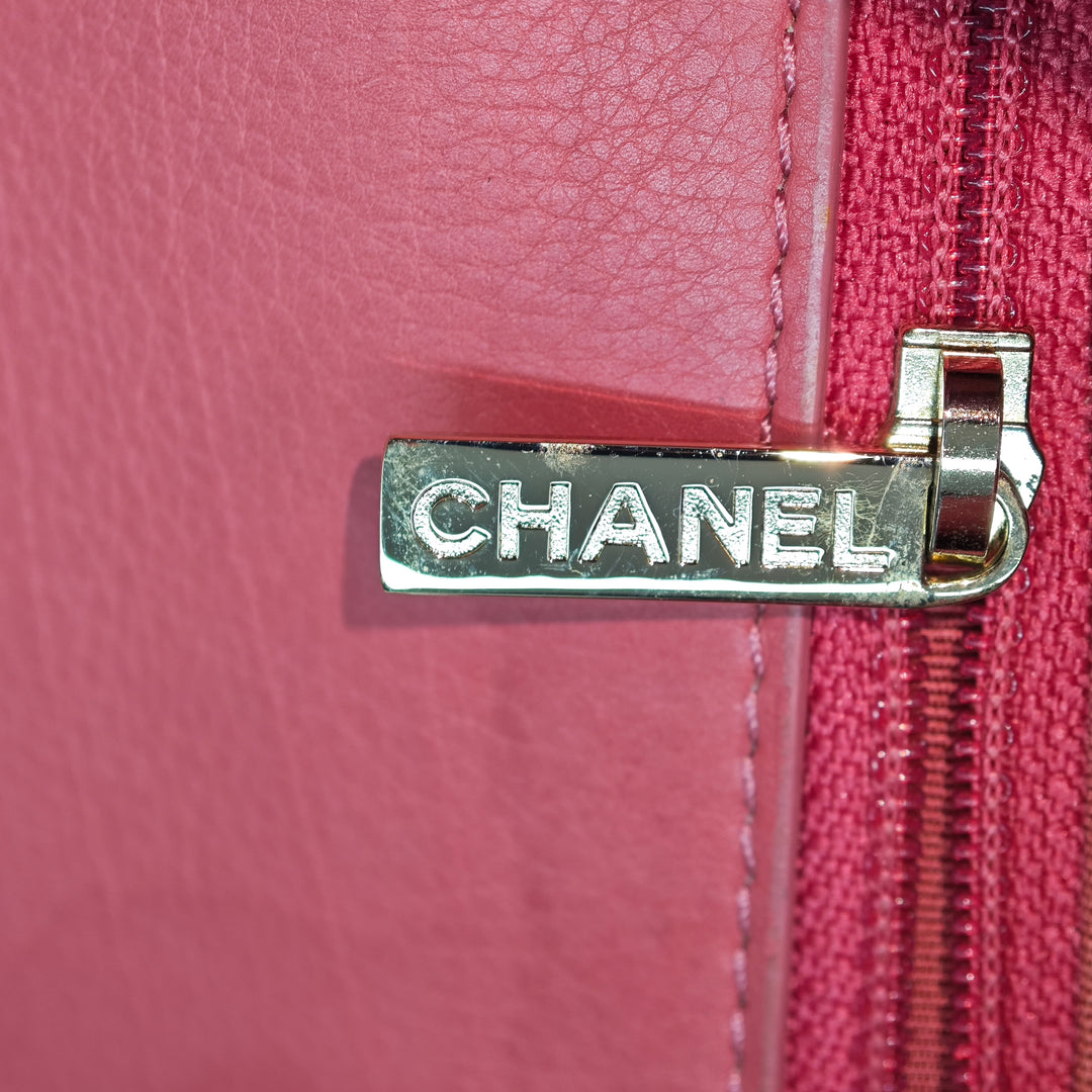 Chanel Small Surpiqué Cuir de veau Covered CC à rabat
