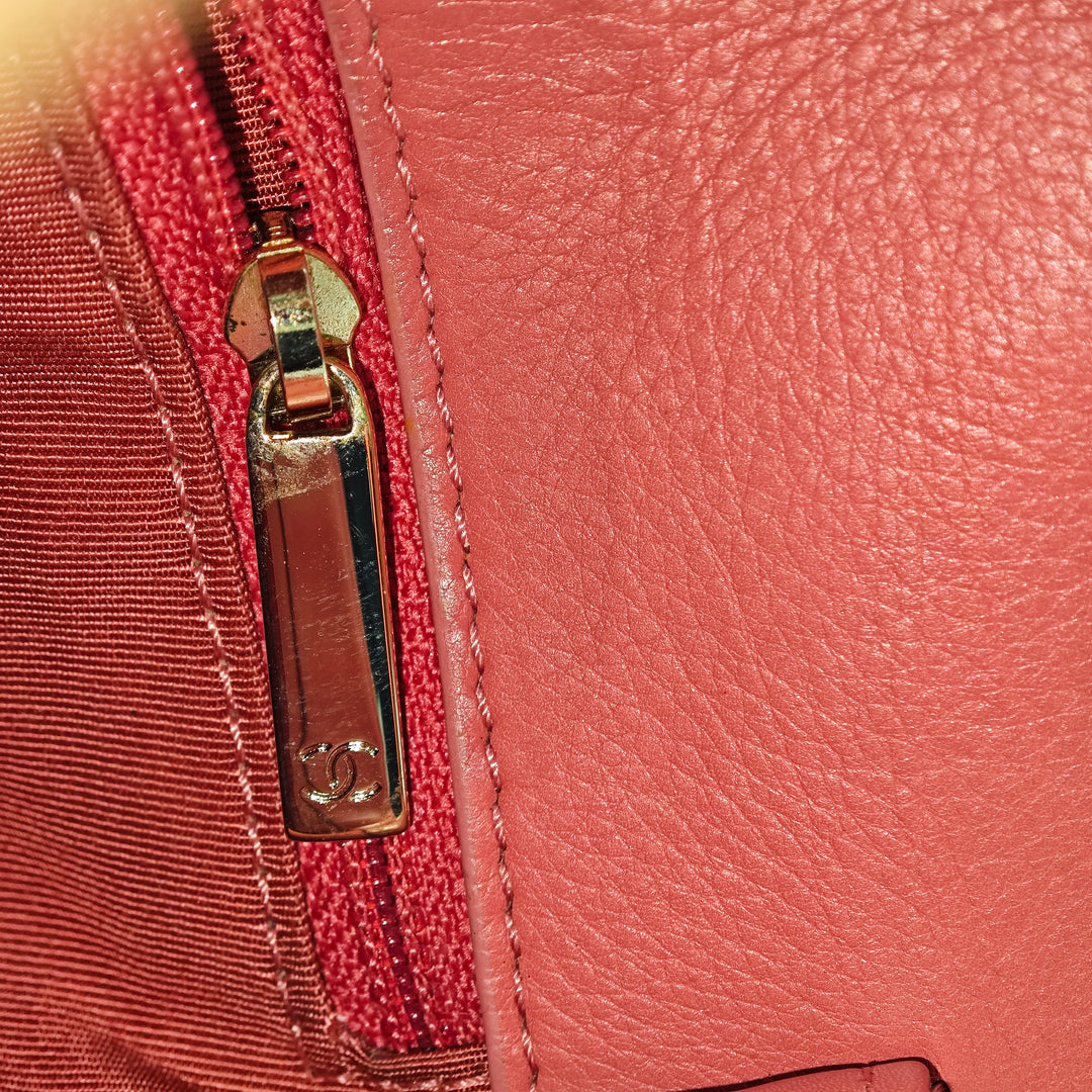 Chanel Small Surpiqué Cuir de veau Covered CC à rabat