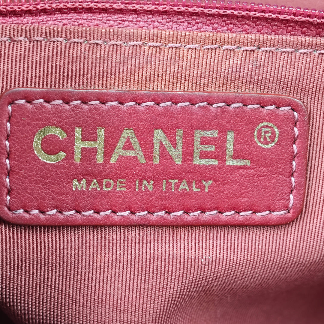 Chanel Small Surpiqué Cuir de veau Covered CC à rabat