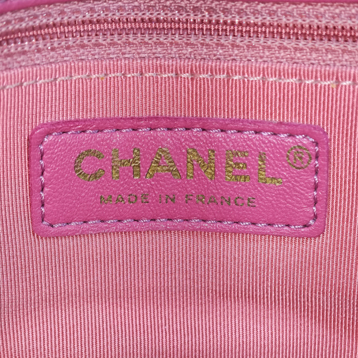 Chanel Matelassé froissé Cuir verni Pagoda Accordion à rabat