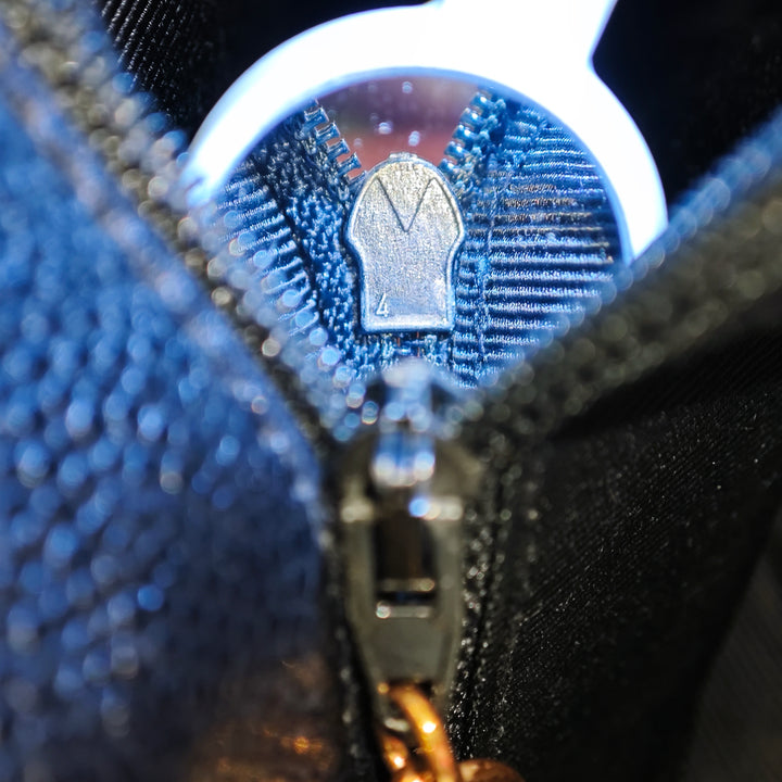 Chanel CC Caviar Front Pocket Sac bandoulière
