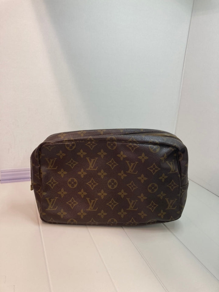Louis Vuitton Monogram Trousse Toilette 28