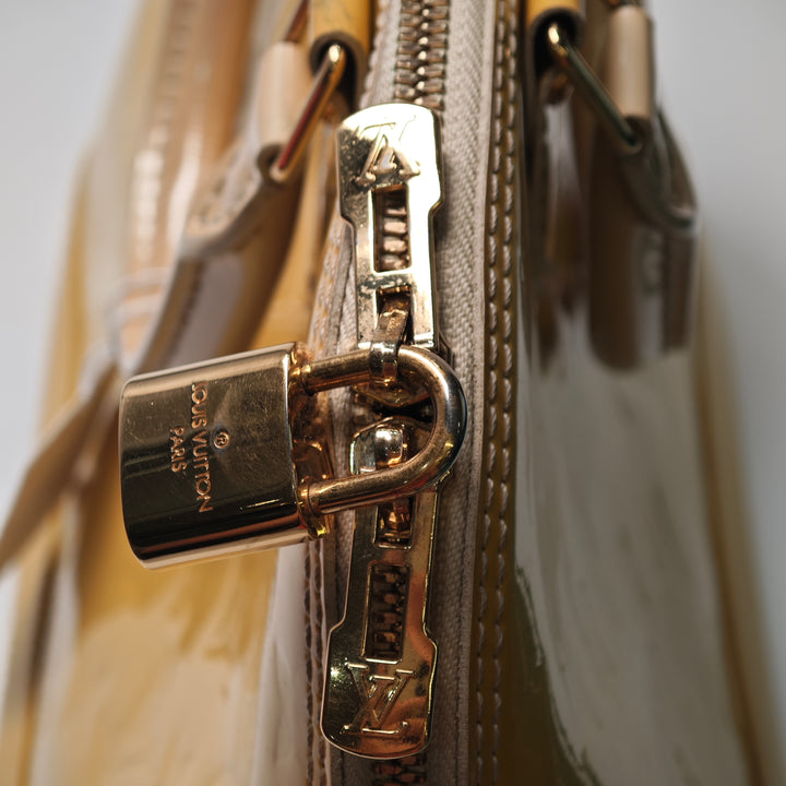 Louis Vuitton Monogram Vernis Alma PM