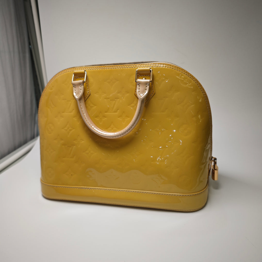 Louis Vuitton Monogram Vernis Alma PM