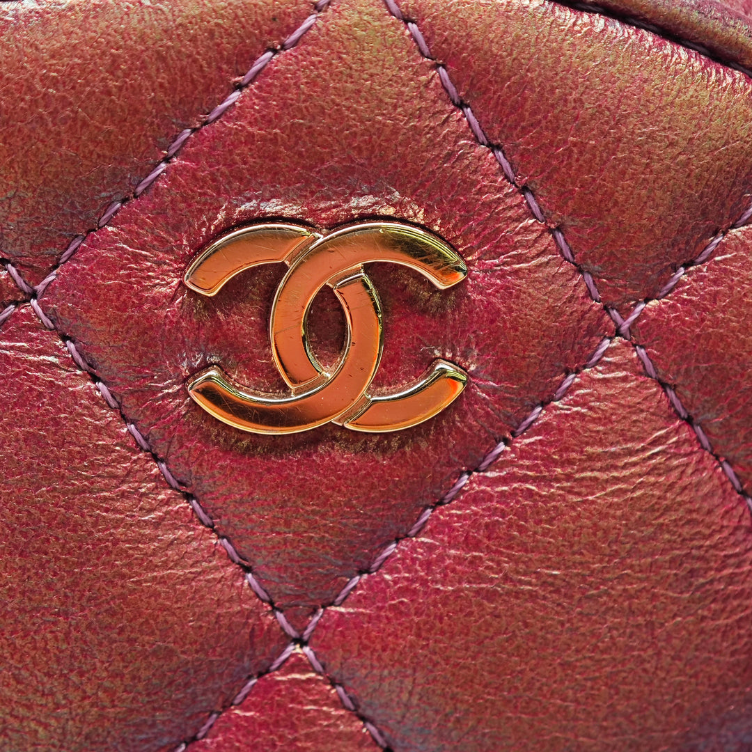 Chanel Matelassé Iridescent Cuir d’agneau Rond Pochette avec chaîne