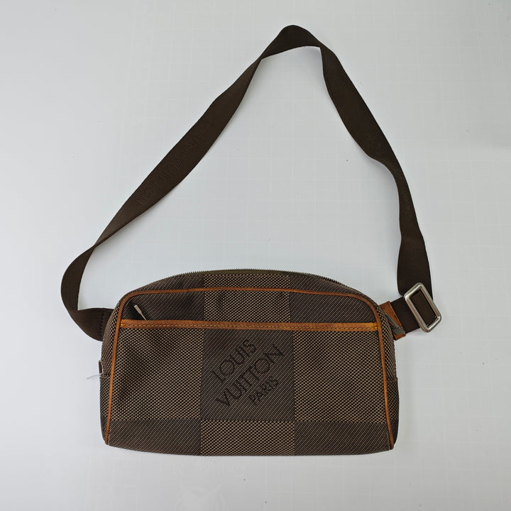 Louis Vuitton Damier Geant Acrobat