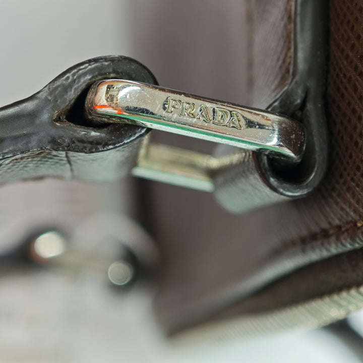 Prada Saffiano Cuir Travel Front Zip Pocket Porte-documents