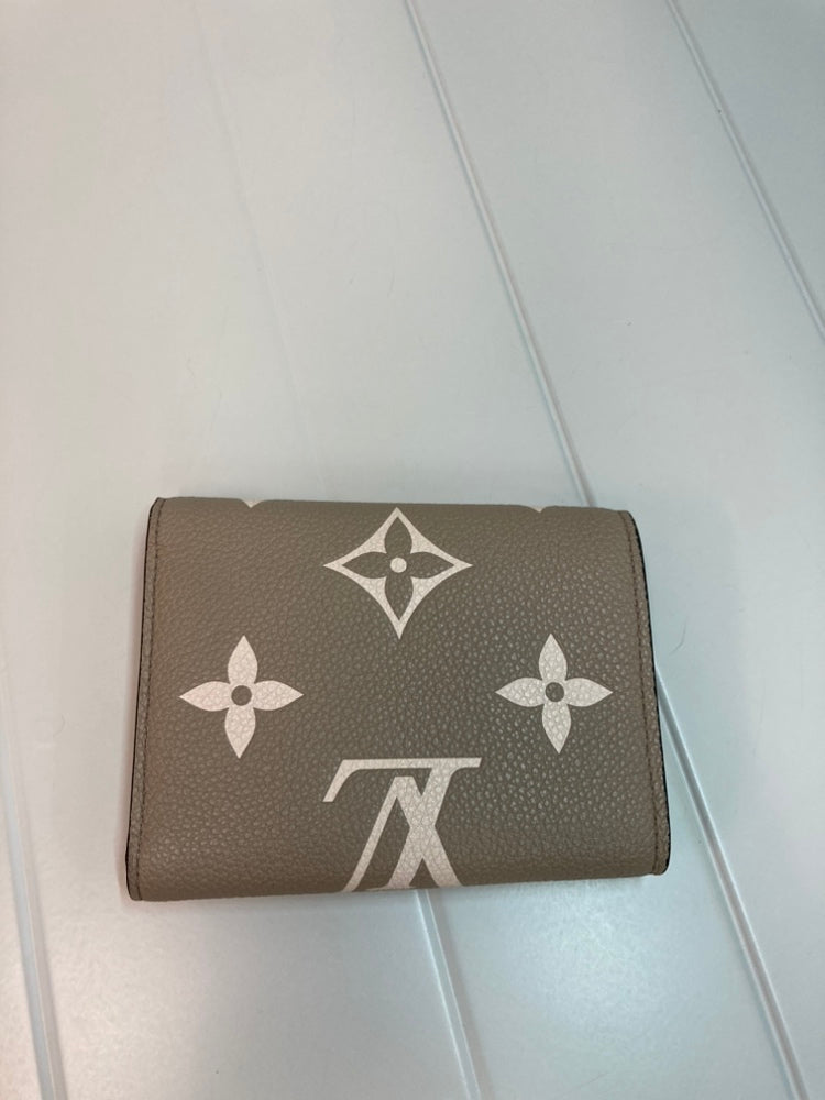 Louis Vuitton Monogram Empreinte Giant Victorine Portefeuille