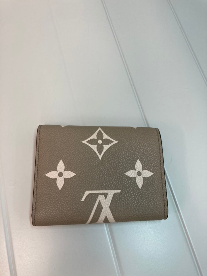 Louis Vuitton Monogram Empreinte Giant Victorine Portefeuille
