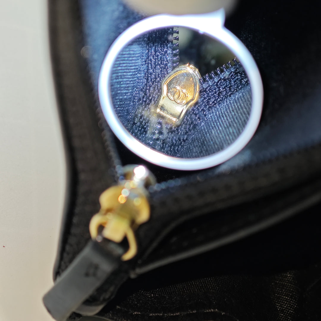 Chanel CC Matelassé Cuir d’agneau Perle Wallet on Chain