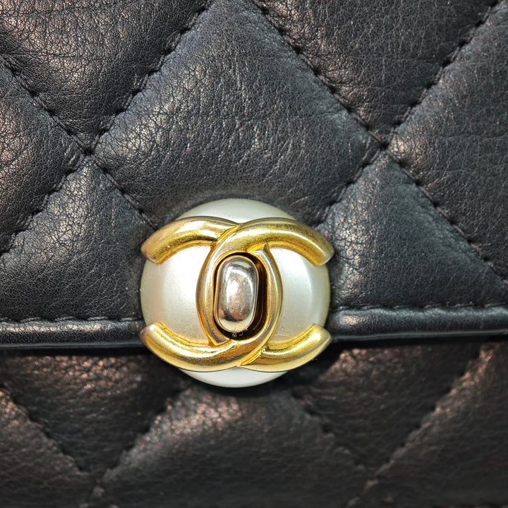 Chanel CC Matelassé Cuir d’agneau Perle Wallet on Chain