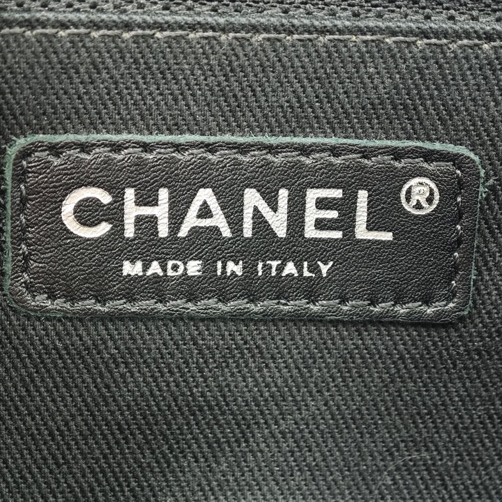 Chanel Medium Matelassé Iridescent Caviar Easy à rabat
