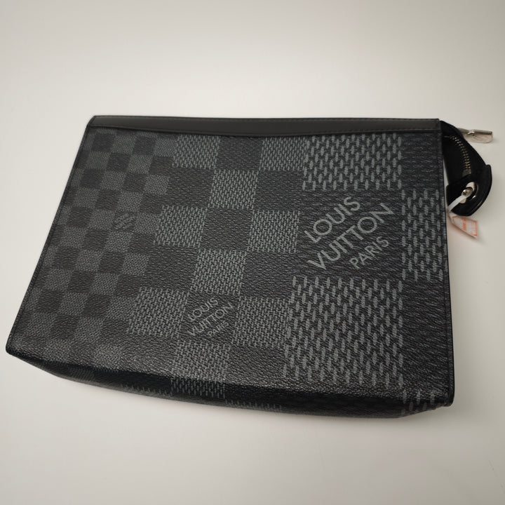 Louis Vuitton Damier Graphite 3D Pochette Voyage MM