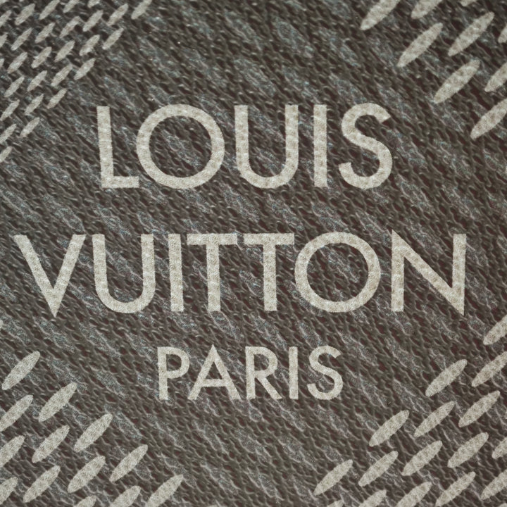 Louis Vuitton Damier Graphite 3D Pochette Voyage MM