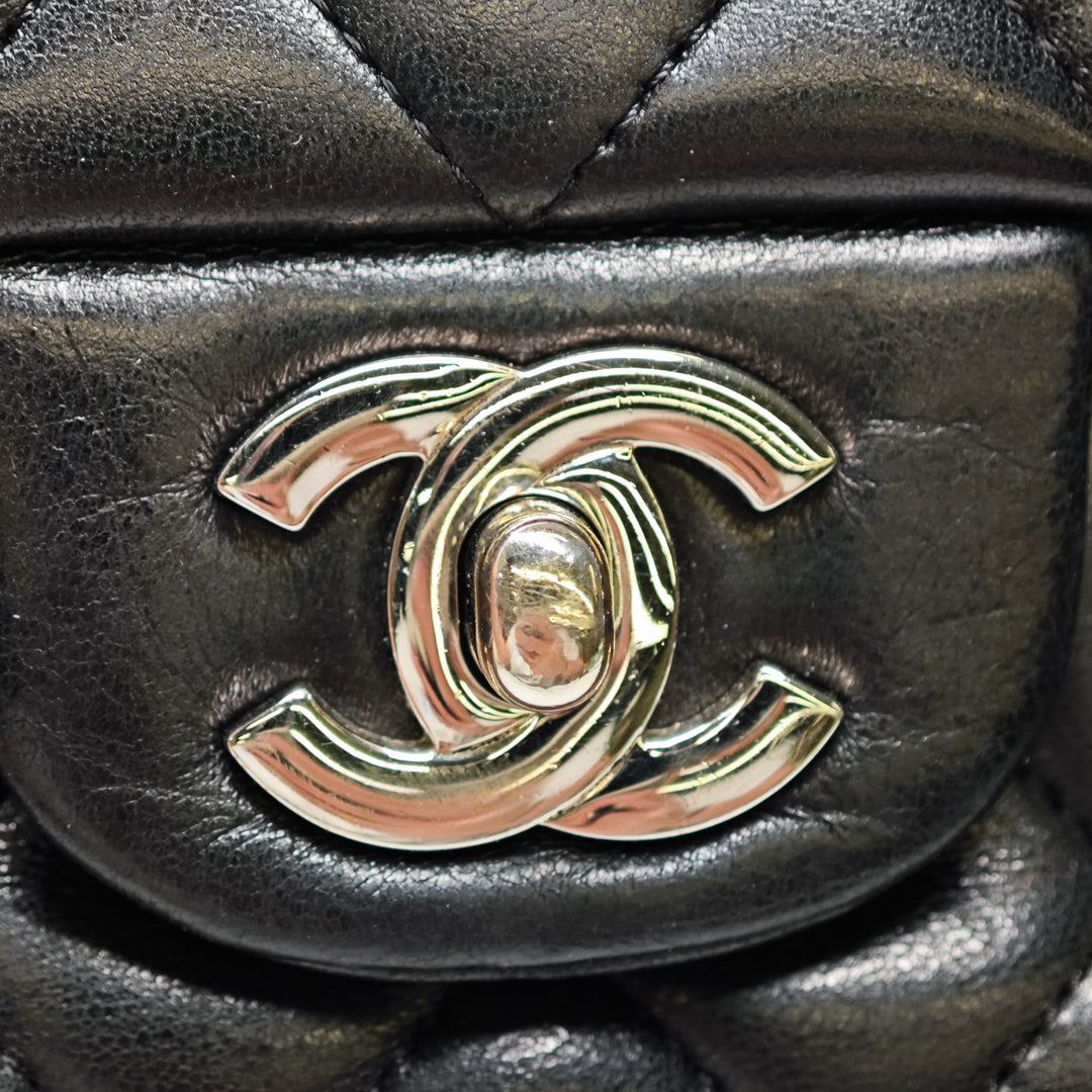 Chanel Medium Classic Cuir d’agneau Double rabat