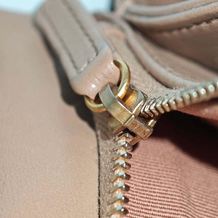 Chanel Small Matelassé Cuir d’agneau Pillow Crush à rabat