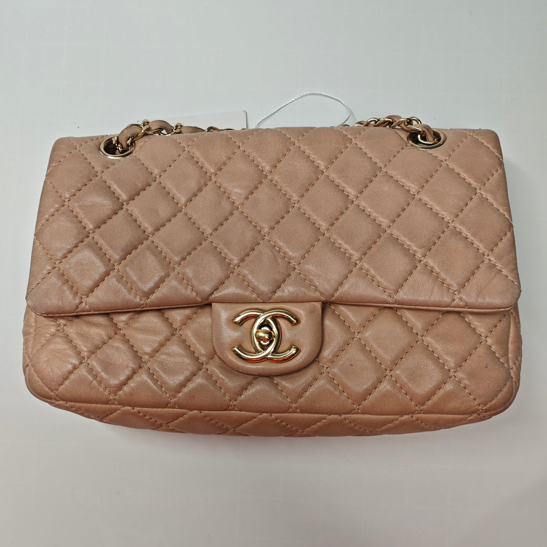 Chanel Medium Classic Cuir d’agneau Double rabat