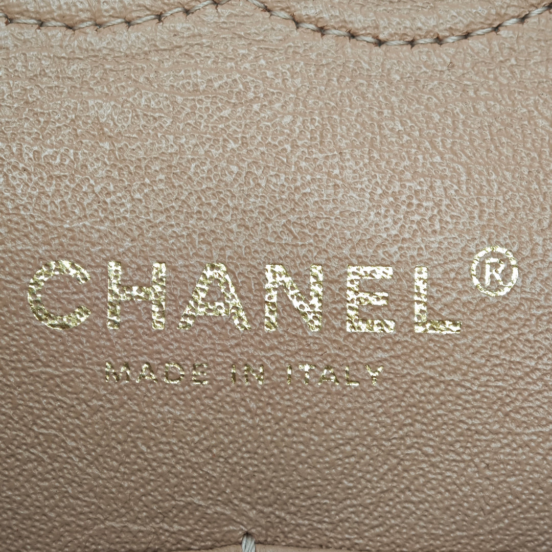 Chanel Medium Classic Cuir d’agneau Double rabat