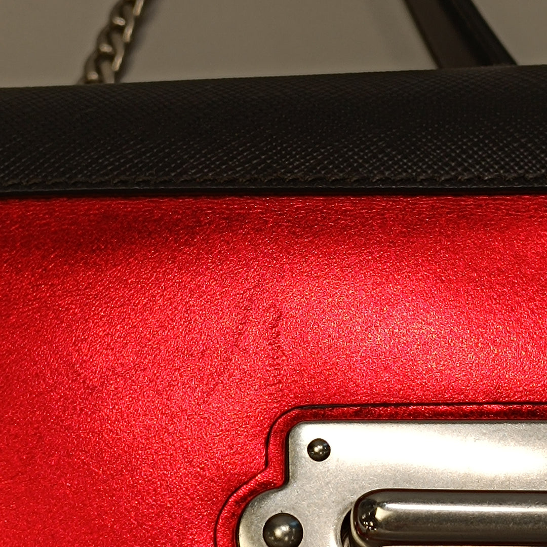 Prada Saffiano à finitions Metallic Vitello Cahier Sac