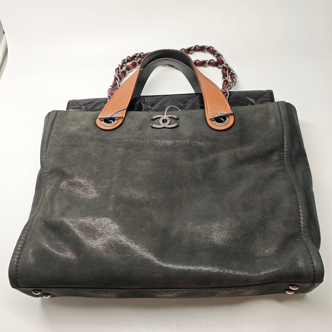 Chanel Iridescent Cuir de veau In The Mix Portobello Soft Cabas