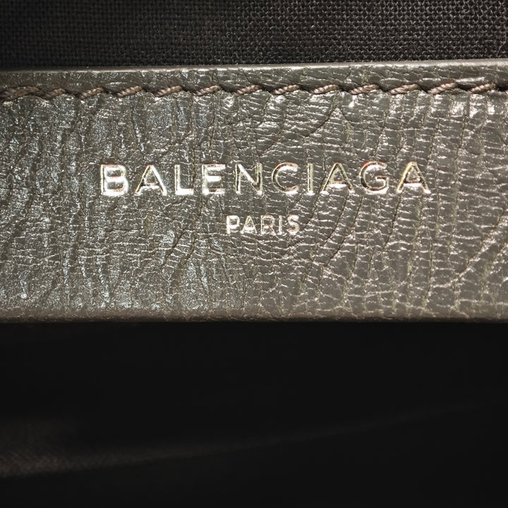 Balenciaga Cuir d’agneau Motocross Classic Zip Around Flat Pochette