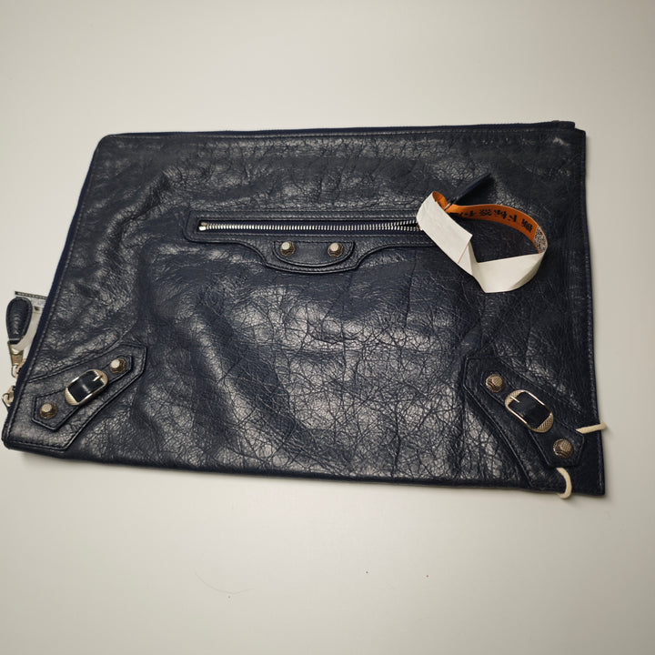 Balenciaga Cuir d’agneau Motocross Giant 12 Zip Around Flat Pochette