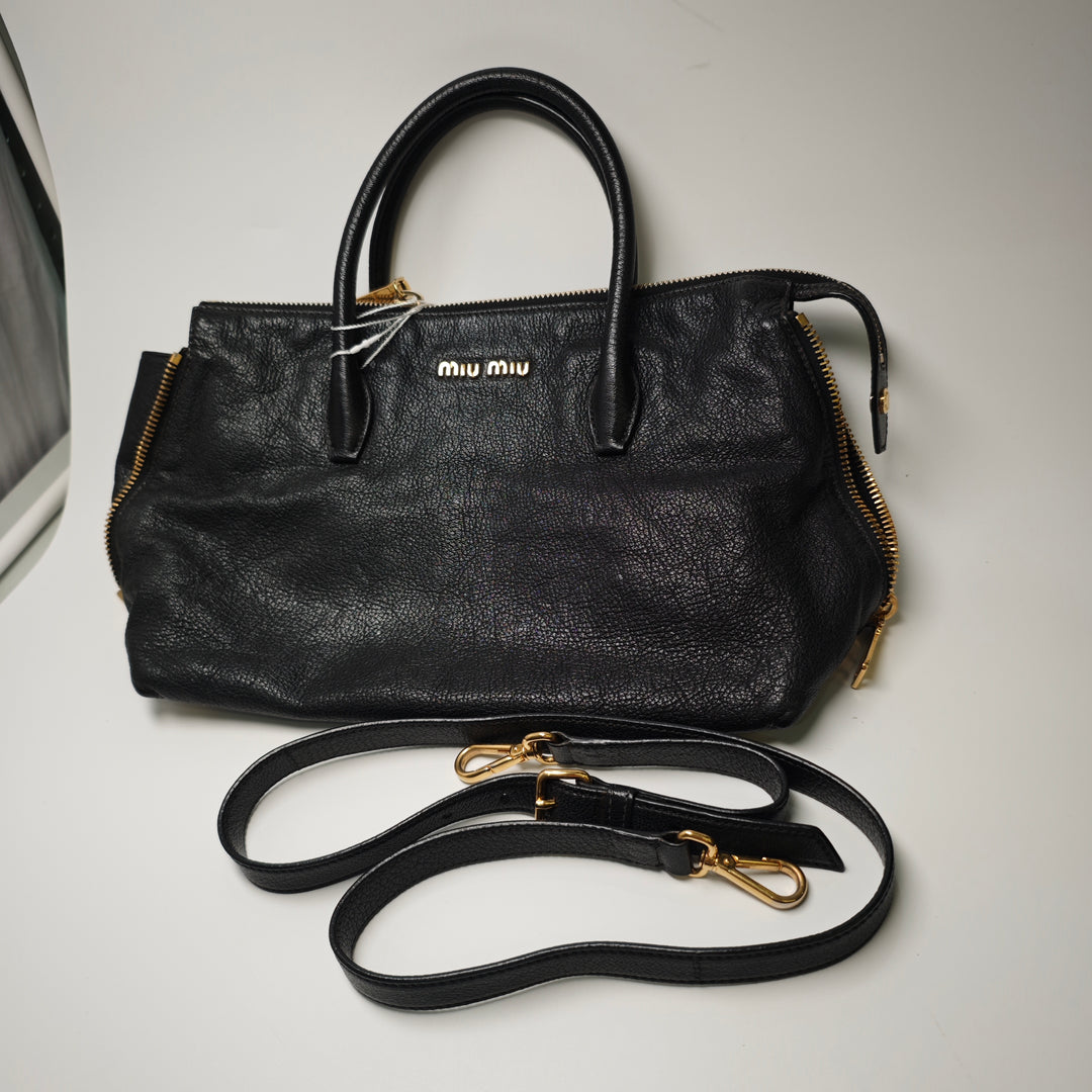 Miu Miu Cuir de chèvre Madras Zip Sac