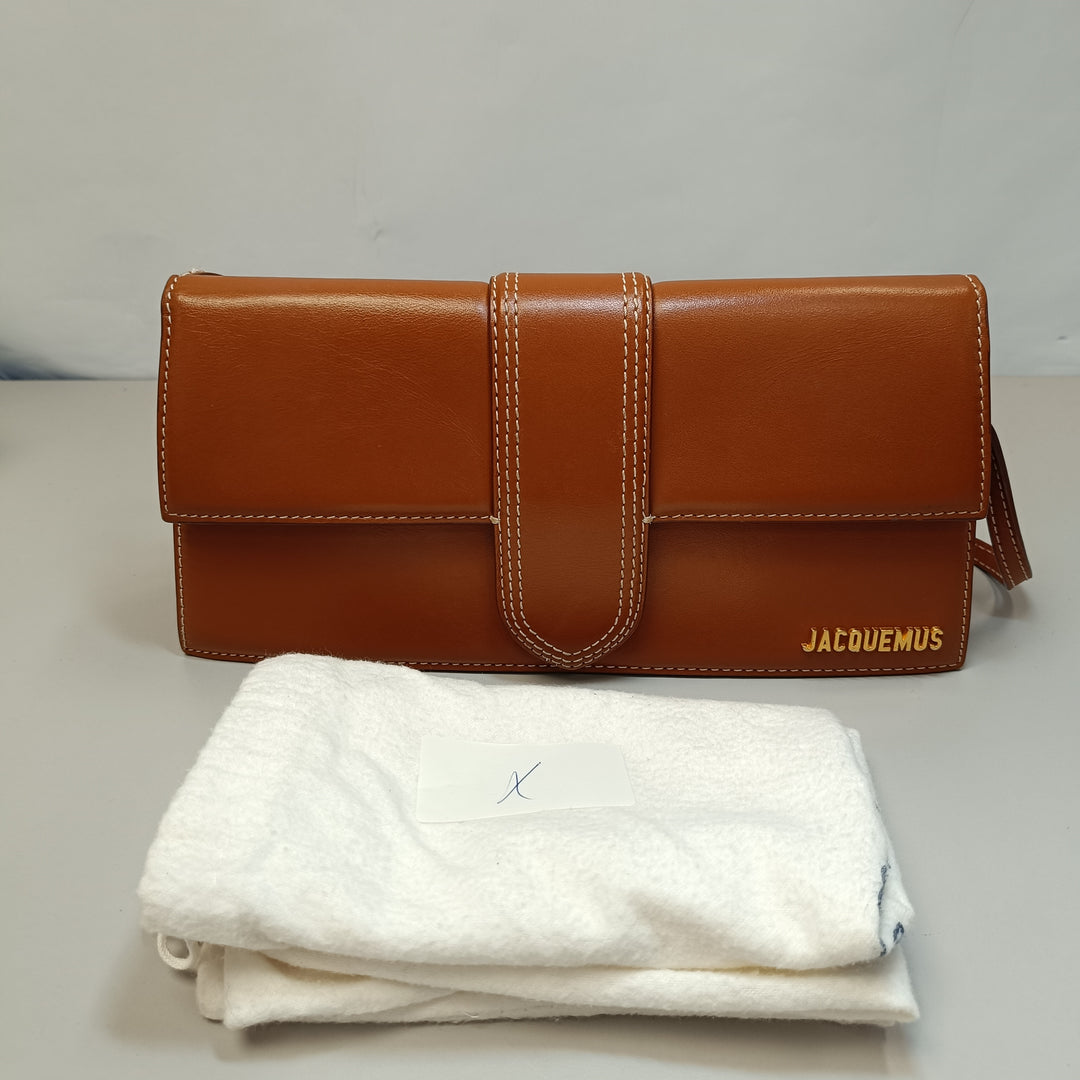 Jacquemus Cuir Le Bambino Long