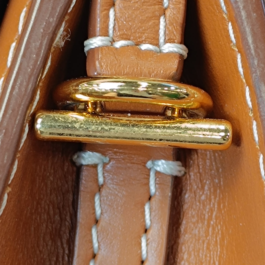 Jacquemus Cuir Le Bambino Long