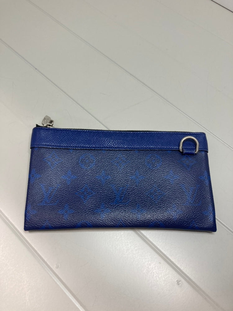 Louis Vuitton Monogram Taigarama Pochette Discovery PM