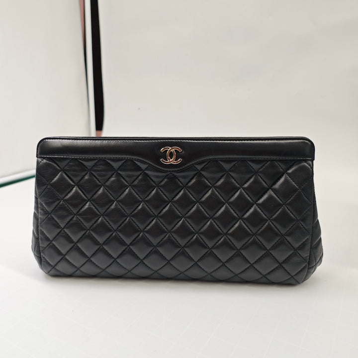 Chanel CC Matelassé Cuir d’agneau Frame Pochette