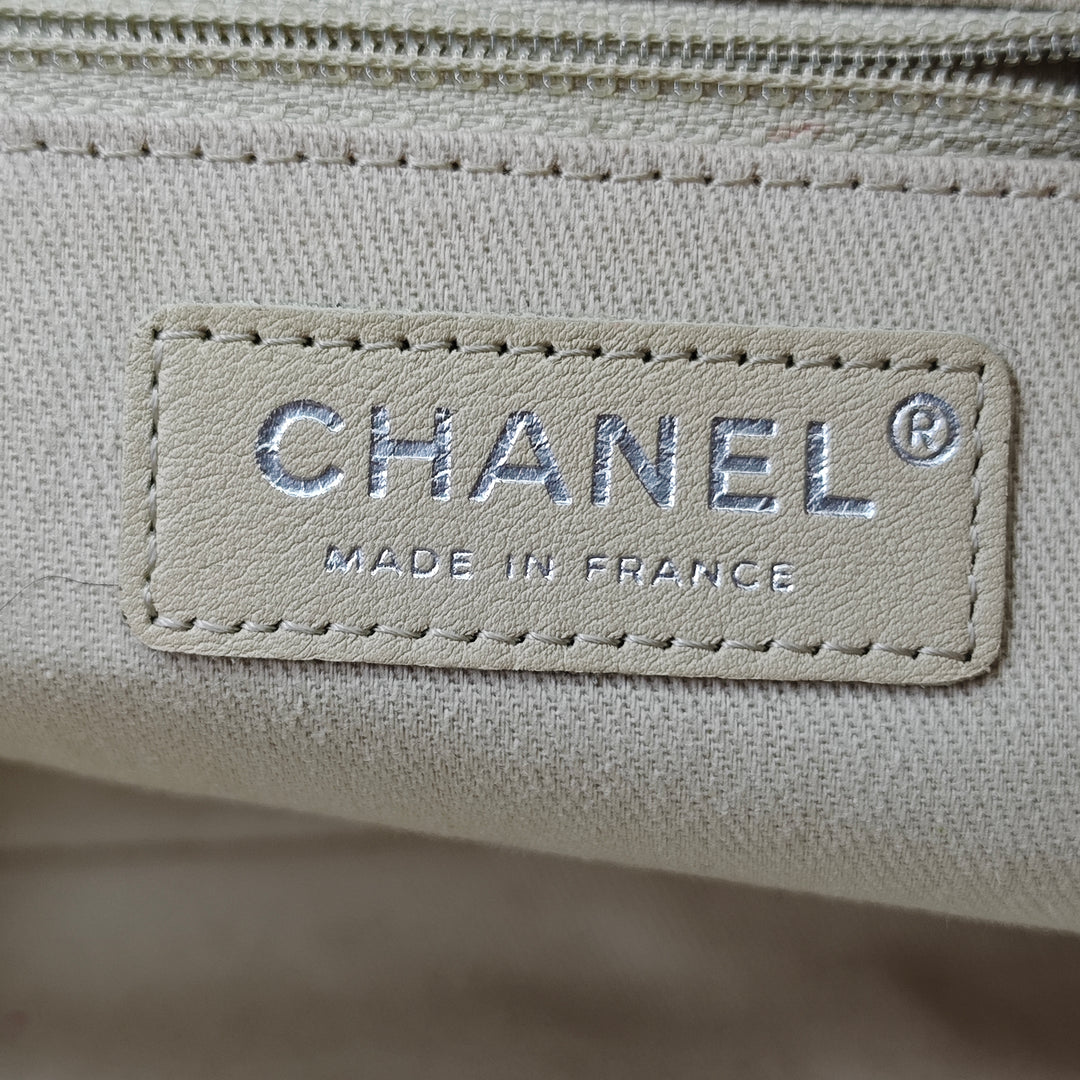 Chanel CC Matelassé Caviar Frame Pochette