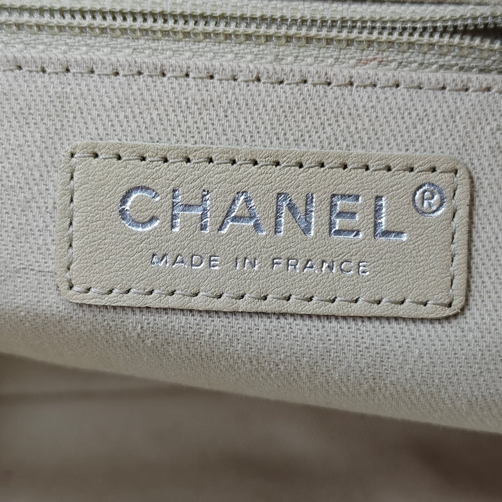 Chanel CC Matelassé Caviar Frame Pochette