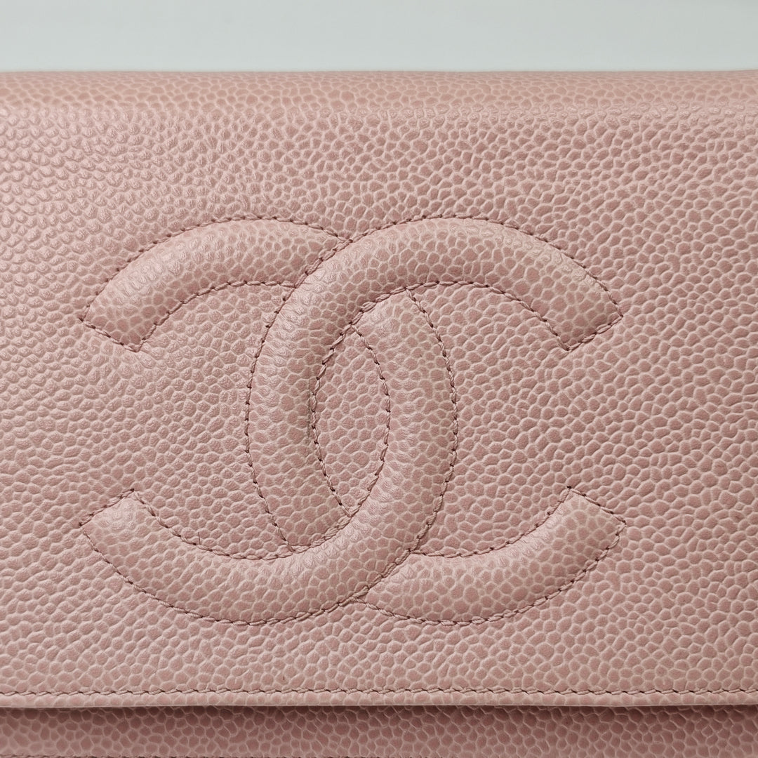 Chanel CC Caviar Wallet on Chain