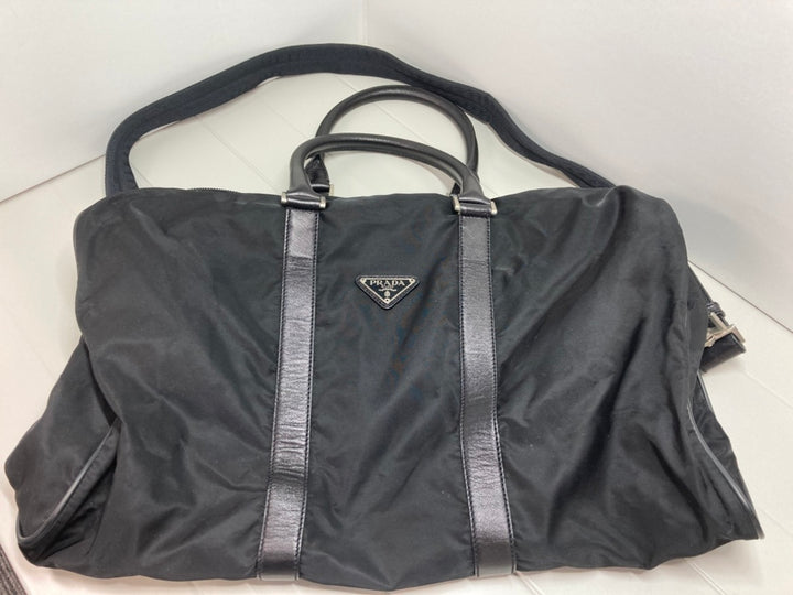 Prada Saffiano à finitions Tessuto Sac de voyage