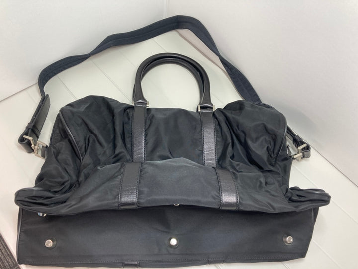 Prada Saffiano à finitions Tessuto Sac de voyage