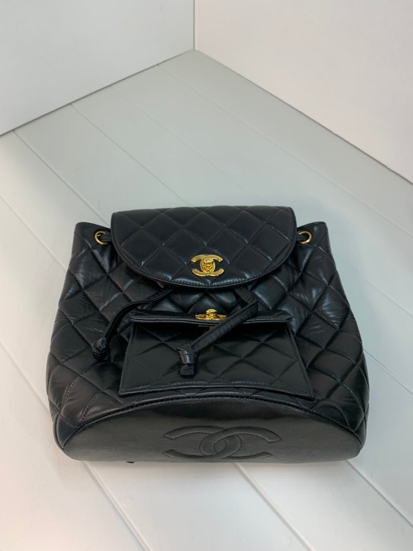Chanel Medium Matelassé Cuir d’agneau Duma Sac à dos