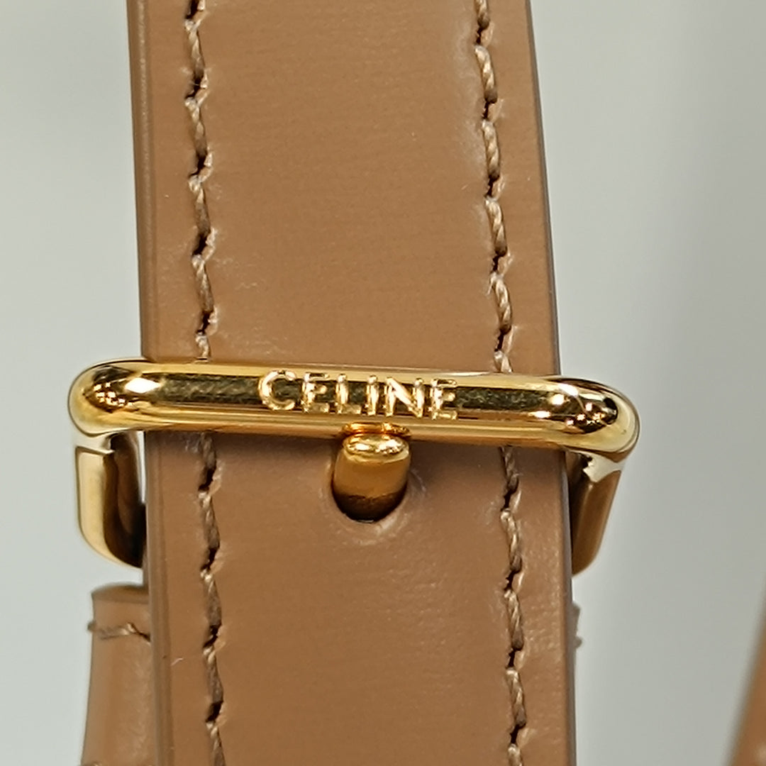 Celine Teen brillant Cuir de veau Triomphe Sac porté croisé