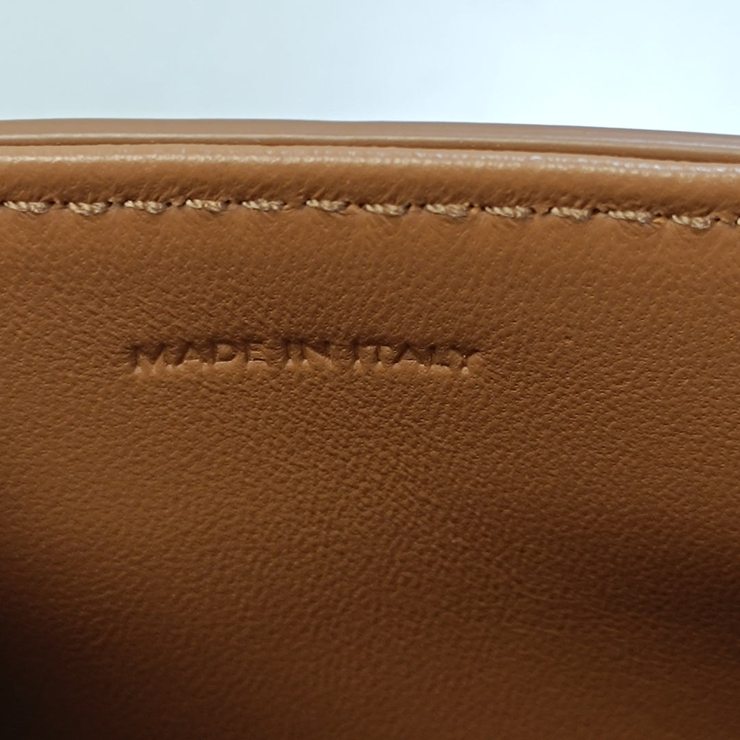 Celine Teen brillant Cuir de veau Triomphe Sac porté croisé