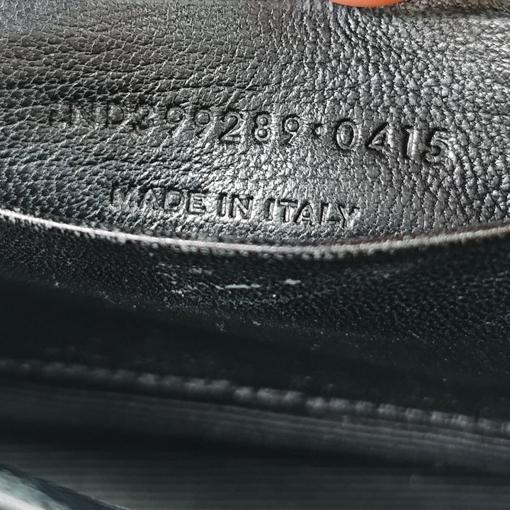 Saint Laurent Baby Chevron Cuir verni Classic Monogram Sac à chaîne