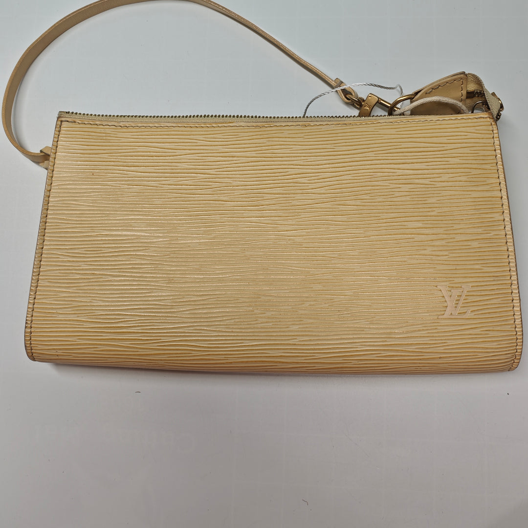 Louis Vuitton Epi Pochette Accessoires