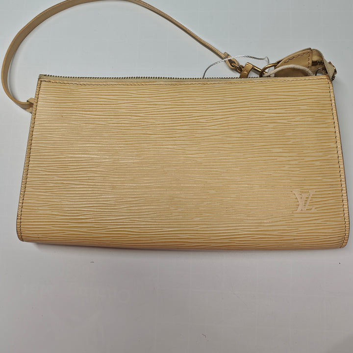 Louis Vuitton Epi Pochette Accessoires