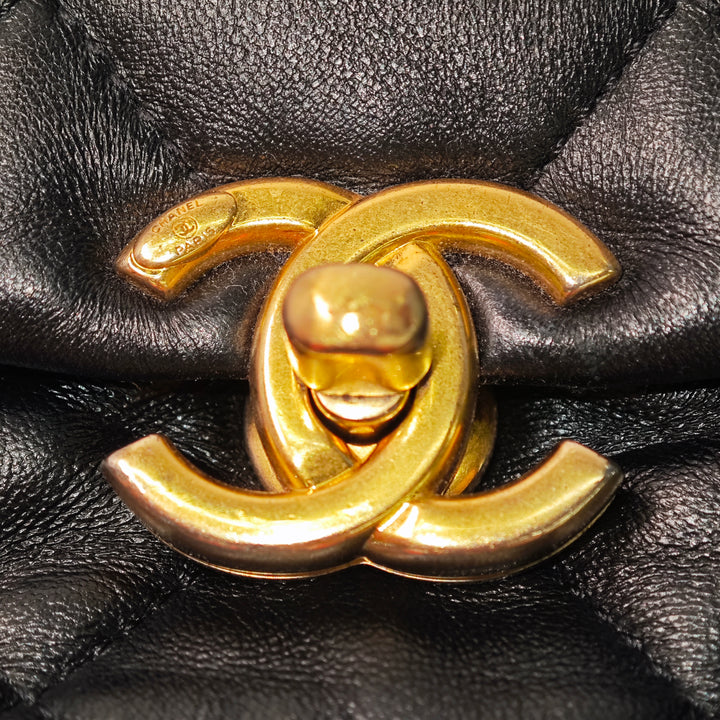 Chanel Mini Matelassé Cuir d’agneau Candy Chain à rabat