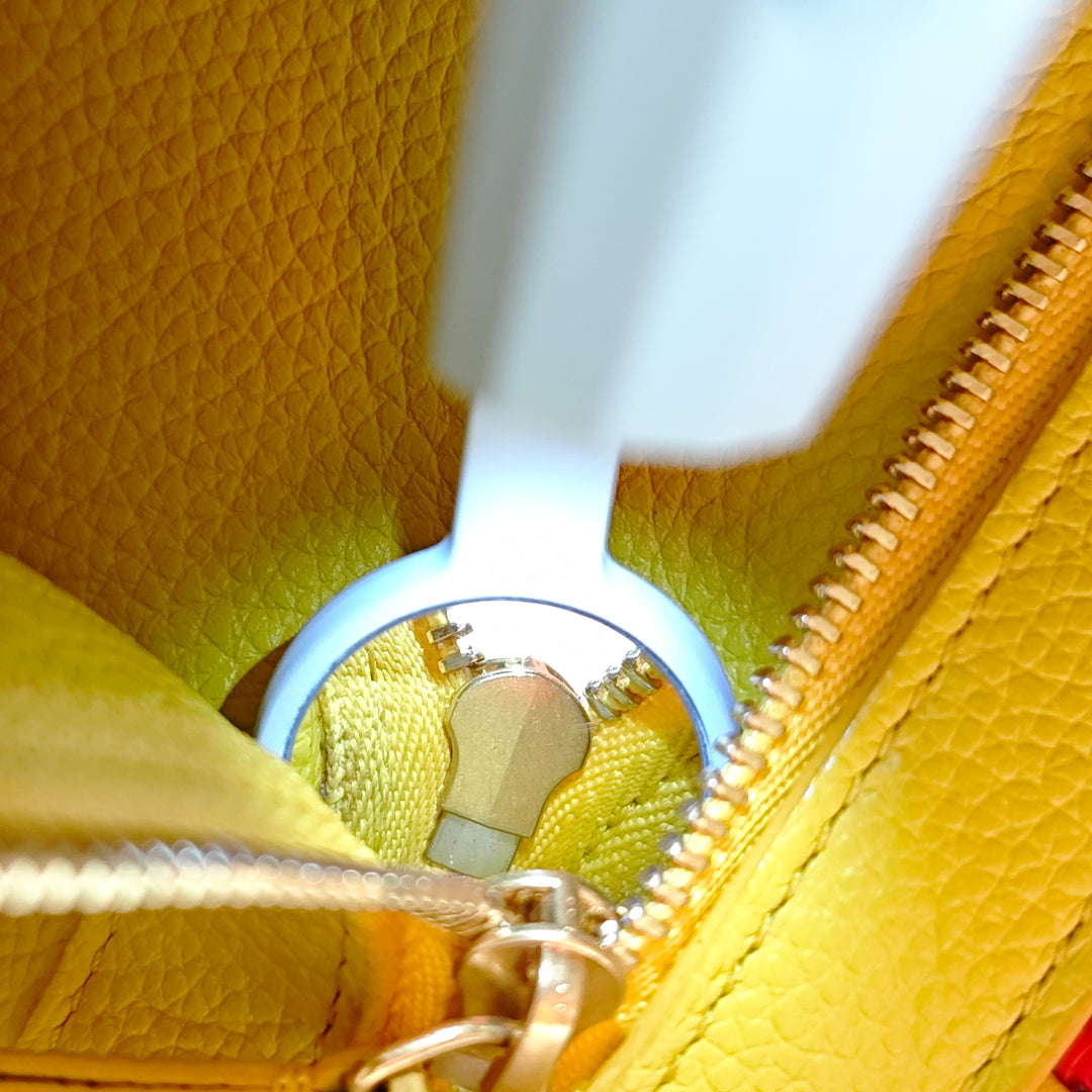 Celine Small Cuir de veau grainé Phantom Cabas Cabas