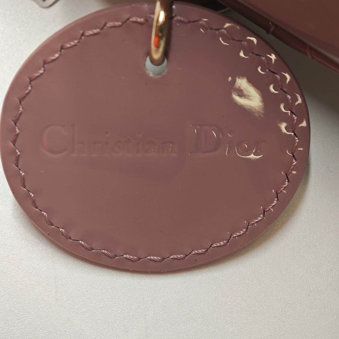 Dior Micro Cuir verni Cannage Lady Dior