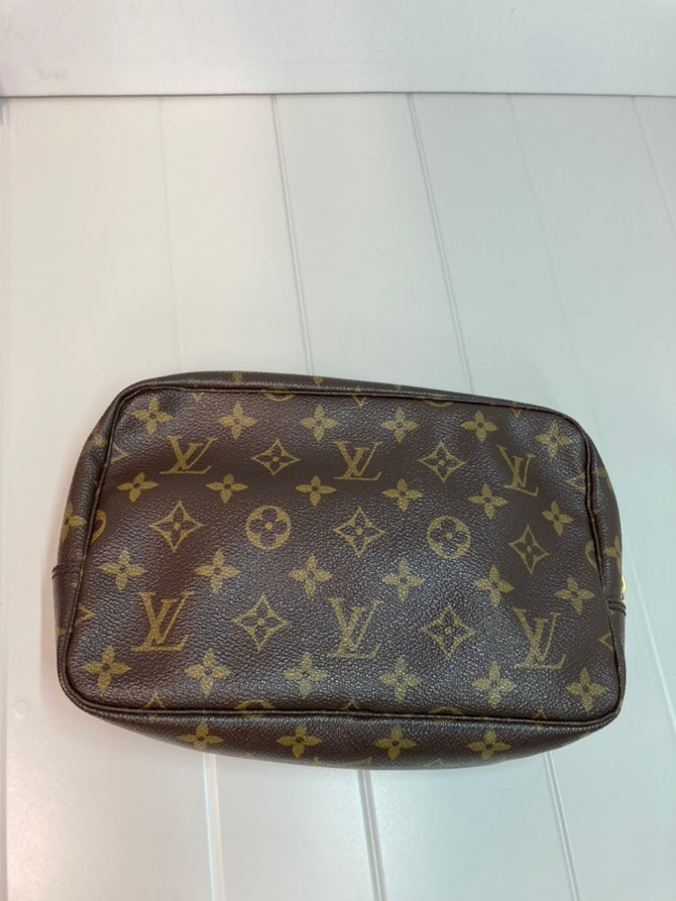 Louis Vuitton Monogram Trousse Toilette 23