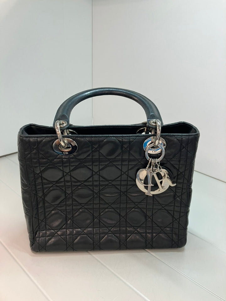 Dior Medium Cuir d’agneau Cannage Lady Dior
