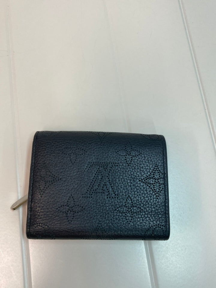 Louis Vuitton Monogram Mahina Iris XS