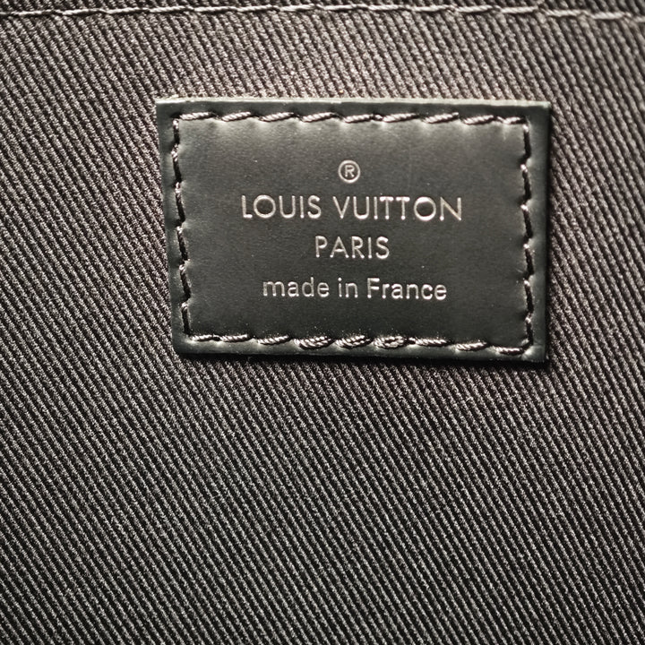 Louis Vuitton Monogram Eclipse Discovery Pochette GM