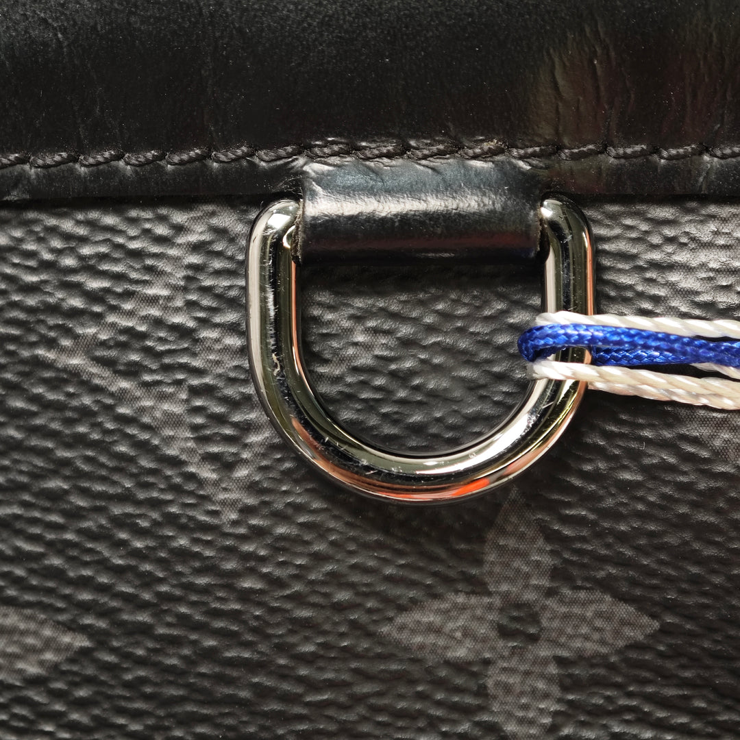 Louis Vuitton Monogram Eclipse Discovery Pochette GM
